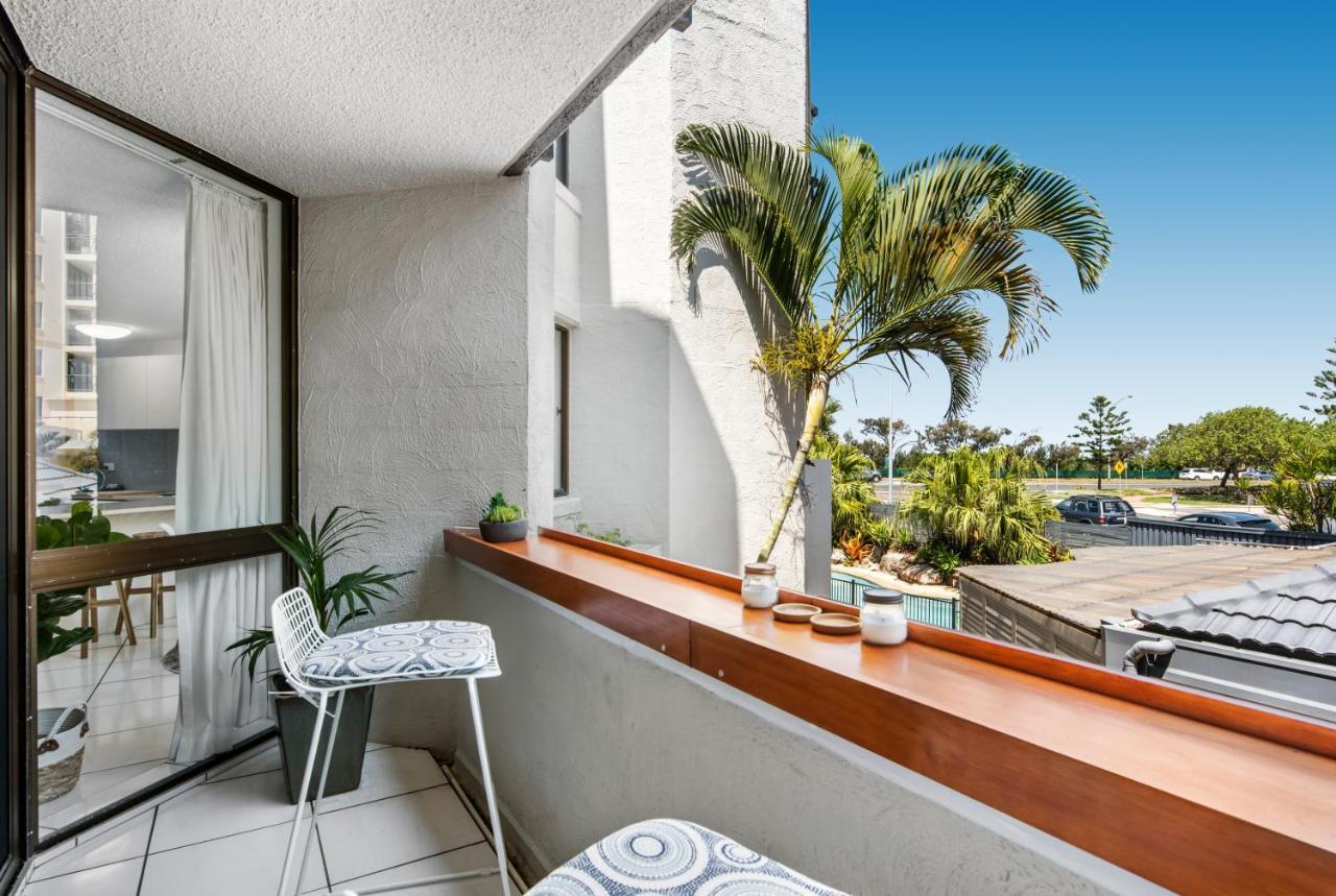 Mylos Holiday Apartments Alexandra Headland Buitenkant foto